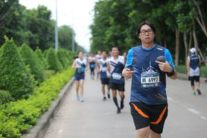 BIB: 6992
                            <button type="button" onclick="openModal(4643528)" class="btn btn-primary btn-sm float-right btn-popup" data-toggle="modal" data-target=".modal-high-quality">
                        <i class="fas fa-shopping-cart"></i> Add to Cart
                    </button>
                                            <button type="button" onclick="isThisMe(4643528, true)" class="btn btn-success btn-sm float-right btn-popup btn-isme hidden" data-toggle="tooltip" data-placement="bottom" title="นี่คือรูปของคุณใช่ไหม คลิกที่นี่เพื่อเอาเข้าอัลบั้ม">
                        <i class="fas fa-plus"></i> Add to album
                    </button>
                    <button type="button" onclick="isThisMe(4643528, false)" class="btn btn-warning btn-sm float-right btn-popup btn-isnotme hidden">
                        <i class="fas fa-ban"></i> Remove from album
                    </button>