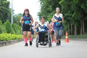 BIB: 2261
                            <button type="button" onclick="openModal(4618063)" class="btn btn-primary btn-sm float-right btn-popup" data-toggle="modal" data-target=".modal-high-quality">
                        <i class="fas fa-shopping-cart"></i> Add to Cart
                    </button>
                                            <button type="button" onclick="isThisMe(4618063, true)" class="btn btn-success btn-sm float-right btn-popup btn-isme hidden" data-toggle="tooltip" data-placement="bottom" title="นี่คือรูปของคุณใช่ไหม คลิกที่นี่เพื่อเอาเข้าอัลบั้ม">
                        <i class="fas fa-plus"></i> Add to album
                    </button>
                    <button type="button" onclick="isThisMe(4618063, false)" class="btn btn-warning btn-sm float-right btn-popup btn-isnotme hidden">
                        <i class="fas fa-ban"></i> Remove from album
                    </button>