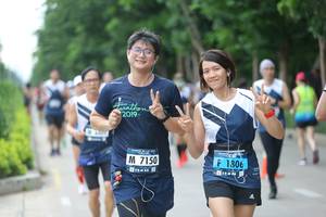 BIB: 2019, 7150, 1306
                            <button type="button" onclick="openModal(4656036)" class="btn btn-primary btn-sm float-right btn-popup" data-toggle="modal" data-target=".modal-high-quality">
                        <i class="fas fa-shopping-cart"></i> Add to Cart
                    </button>
                                            <button type="button" onclick="isThisMe(4656036, true)" class="btn btn-success btn-sm float-right btn-popup btn-isme hidden" data-toggle="tooltip" data-placement="bottom" title="นี่คือรูปของคุณใช่ไหม คลิกที่นี่เพื่อเอาเข้าอัลบั้ม">
                        <i class="fas fa-plus"></i> Add to album
                    </button>
                    <button type="button" onclick="isThisMe(4656036, false)" class="btn btn-warning btn-sm float-right btn-popup btn-isnotme hidden">
                        <i class="fas fa-ban"></i> Remove from album
                    </button>