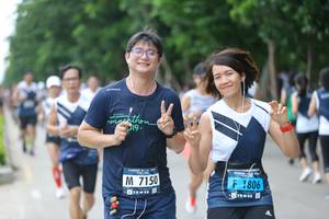 BIB: 806, 7150
                            <button type="button" onclick="openModal(4656056)" class="btn btn-primary btn-sm float-right btn-popup" data-toggle="modal" data-target=".modal-high-quality">
                        <i class="fas fa-shopping-cart"></i> Add to Cart
                    </button>
                                            <button type="button" onclick="isThisMe(4656056, true)" class="btn btn-success btn-sm float-right btn-popup btn-isme hidden" data-toggle="tooltip" data-placement="bottom" title="นี่คือรูปของคุณใช่ไหม คลิกที่นี่เพื่อเอาเข้าอัลบั้ม">
                        <i class="fas fa-plus"></i> Add to album
                    </button>
                    <button type="button" onclick="isThisMe(4656056, false)" class="btn btn-warning btn-sm float-right btn-popup btn-isnotme hidden">
                        <i class="fas fa-ban"></i> Remove from album
                    </button>