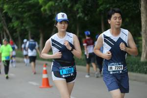 BIB: 1804, 7209
                            <button type="button" onclick="openModal(4641342)" class="btn btn-primary btn-sm float-right btn-popup" data-toggle="modal" data-target=".modal-high-quality">
                        <i class="fas fa-shopping-cart"></i> Add to Cart
                    </button>
                                            <button type="button" onclick="isThisMe(4641342, true)" class="btn btn-success btn-sm float-right btn-popup btn-isme hidden" data-toggle="tooltip" data-placement="bottom" title="นี่คือรูปของคุณใช่ไหม คลิกที่นี่เพื่อเอาเข้าอัลบั้ม">
                        <i class="fas fa-plus"></i> Add to album
                    </button>
                    <button type="button" onclick="isThisMe(4641342, false)" class="btn btn-warning btn-sm float-right btn-popup btn-isnotme hidden">
                        <i class="fas fa-ban"></i> Remove from album
                    </button>