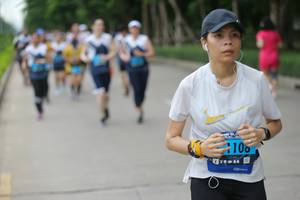 BIB: 106
                            <button type="button" onclick="openModal(4642032)" class="btn btn-primary btn-sm float-right btn-popup" data-toggle="modal" data-target=".modal-high-quality">
                        <i class="fas fa-shopping-cart"></i> Add to Cart
                    </button>
                                            <button type="button" onclick="isThisMe(4642032, true)" class="btn btn-success btn-sm float-right btn-popup btn-isme hidden" data-toggle="tooltip" data-placement="bottom" title="นี่คือรูปของคุณใช่ไหม คลิกที่นี่เพื่อเอาเข้าอัลบั้ม">
                        <i class="fas fa-plus"></i> Add to album
                    </button>
                    <button type="button" onclick="isThisMe(4642032, false)" class="btn btn-warning btn-sm float-right btn-popup btn-isnotme hidden">
                        <i class="fas fa-ban"></i> Remove from album
                    </button>