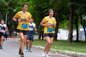 BIB: 1274, 1272
                            <button type="button" onclick="openModal(4712890)" class="btn btn-primary btn-sm float-right btn-popup" data-toggle="modal" data-target=".modal-high-quality">
                        <i class="fas fa-shopping-cart"></i> Add to Cart
                    </button>
                                            <button type="button" onclick="isThisMe(4712890, true)" class="btn btn-success btn-sm float-right btn-popup btn-isme hidden" data-toggle="tooltip" data-placement="bottom" title="นี่คือรูปของคุณใช่ไหม คลิกที่นี่เพื่อเอาเข้าอัลบั้ม">
                        <i class="fas fa-plus"></i> Add to album
                    </button>
                    <button type="button" onclick="isThisMe(4712890, false)" class="btn btn-warning btn-sm float-right btn-popup btn-isnotme hidden">
                        <i class="fas fa-ban"></i> Remove from album
                    </button>