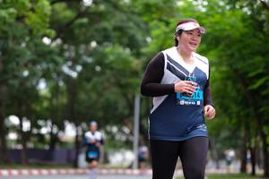 BIB: 914
                            <button type="button" onclick="openModal(4710138)" class="btn btn-primary btn-sm float-right btn-popup" data-toggle="modal" data-target=".modal-high-quality">
                        <i class="fas fa-shopping-cart"></i> Add to Cart
                    </button>
                                            <button type="button" onclick="isThisMe(4710138, true)" class="btn btn-success btn-sm float-right btn-popup btn-isme hidden" data-toggle="tooltip" data-placement="bottom" title="นี่คือรูปของคุณใช่ไหม คลิกที่นี่เพื่อเอาเข้าอัลบั้ม">
                        <i class="fas fa-plus"></i> Add to album
                    </button>
                    <button type="button" onclick="isThisMe(4710138, false)" class="btn btn-warning btn-sm float-right btn-popup btn-isnotme hidden">
                        <i class="fas fa-ban"></i> Remove from album
                    </button>