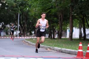 BIB: 8580
                            <button type="button" onclick="openModal(4662596)" class="btn btn-primary btn-sm float-right btn-popup" data-toggle="modal" data-target=".modal-high-quality">
                        <i class="fas fa-shopping-cart"></i> Add to Cart
                    </button>
                                            <button type="button" onclick="isThisMe(4662596, true)" class="btn btn-success btn-sm float-right btn-popup btn-isme hidden" data-toggle="tooltip" data-placement="bottom" title="นี่คือรูปของคุณใช่ไหม คลิกที่นี่เพื่อเอาเข้าอัลบั้ม">
                        <i class="fas fa-plus"></i> Add to album
                    </button>
                    <button type="button" onclick="isThisMe(4662596, false)" class="btn btn-warning btn-sm float-right btn-popup btn-isnotme hidden">
                        <i class="fas fa-ban"></i> Remove from album
                    </button>