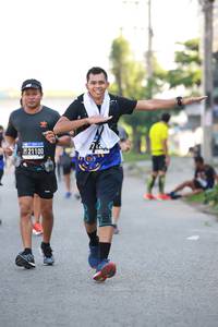 BIB: 21100, 
                            <button type="button" onclick="openModal(3685187)" class="btn btn-primary btn-sm float-right btn-popup" data-toggle="modal" data-target=".modal-high-quality">
                        <i class="fas fa-shopping-cart"></i> Add to Cart
                    </button>
                                            <button type="button" onclick="isThisMe(3685187, true)" class="btn btn-success btn-sm float-right btn-popup btn-isme hidden" data-toggle="tooltip" data-placement="bottom" title="นี่คือรูปของคุณใช่ไหม คลิกที่นี่เพื่อเอาเข้าอัลบั้ม">
                        <i class="fas fa-plus"></i> Add to album
                    </button>
                    <button type="button" onclick="isThisMe(3685187, false)" class="btn btn-warning btn-sm float-right btn-popup btn-isnotme hidden">
                        <i class="fas fa-ban"></i> Remove from album
                    </button>