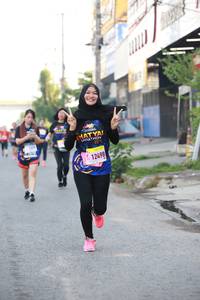 BIB: 12498
                            <button type="button" onclick="openModal(3674035)" class="btn btn-primary btn-sm float-right btn-popup" data-toggle="modal" data-target=".modal-high-quality">
                        <i class="fas fa-shopping-cart"></i> Add to Cart
                    </button>
                                            <button type="button" onclick="isThisMe(3674035, true)" class="btn btn-success btn-sm float-right btn-popup btn-isme hidden" data-toggle="tooltip" data-placement="bottom" title="นี่คือรูปของคุณใช่ไหม คลิกที่นี่เพื่อเอาเข้าอัลบั้ม">
                        <i class="fas fa-plus"></i> Add to album
                    </button>
                    <button type="button" onclick="isThisMe(3674035, false)" class="btn btn-warning btn-sm float-right btn-popup btn-isnotme hidden">
                        <i class="fas fa-ban"></i> Remove from album
                    </button>