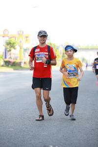 BIB: 0670
                            <button type="button" onclick="openModal(3692360)" class="btn btn-primary btn-sm float-right btn-popup" data-toggle="modal" data-target=".modal-high-quality">
                        <i class="fas fa-shopping-cart"></i> Add to Cart
                    </button>
                                            <button type="button" onclick="isThisMe(3692360, true)" class="btn btn-success btn-sm float-right btn-popup btn-isme hidden" data-toggle="tooltip" data-placement="bottom" title="นี่คือรูปของคุณใช่ไหม คลิกที่นี่เพื่อเอาเข้าอัลบั้ม">
                        <i class="fas fa-plus"></i> Add to album
                    </button>
                    <button type="button" onclick="isThisMe(3692360, false)" class="btn btn-warning btn-sm float-right btn-popup btn-isnotme hidden">
                        <i class="fas fa-ban"></i> Remove from album
                    </button>