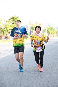 BIB: 22423
                            <button type="button" onclick="openModal(3702366)" class="btn btn-primary btn-sm float-right btn-popup" data-toggle="modal" data-target=".modal-high-quality">
                        <i class="fas fa-shopping-cart"></i> Add to Cart
                    </button>
                                            <button type="button" onclick="isThisMe(3702366, true)" class="btn btn-success btn-sm float-right btn-popup btn-isme hidden" data-toggle="tooltip" data-placement="bottom" title="นี่คือรูปของคุณใช่ไหม คลิกที่นี่เพื่อเอาเข้าอัลบั้ม">
                        <i class="fas fa-plus"></i> Add to album
                    </button>
                    <button type="button" onclick="isThisMe(3702366, false)" class="btn btn-warning btn-sm float-right btn-popup btn-isnotme hidden">
                        <i class="fas fa-ban"></i> Remove from album
                    </button>