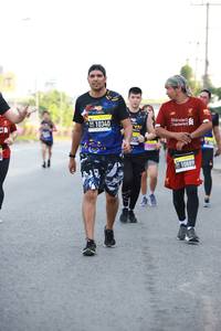 BIB: 10340, 0889
                            <button type="button" onclick="openModal(3665046)" class="btn btn-primary btn-sm float-right btn-popup" data-toggle="modal" data-target=".modal-high-quality">
                        <i class="fas fa-shopping-cart"></i> Add to Cart
                    </button>
                                            <button type="button" onclick="isThisMe(3665046, true)" class="btn btn-success btn-sm float-right btn-popup btn-isme hidden" data-toggle="tooltip" data-placement="bottom" title="นี่คือรูปของคุณใช่ไหม คลิกที่นี่เพื่อเอาเข้าอัลบั้ม">
                        <i class="fas fa-plus"></i> Add to album
                    </button>
                    <button type="button" onclick="isThisMe(3665046, false)" class="btn btn-warning btn-sm float-right btn-popup btn-isnotme hidden">
                        <i class="fas fa-ban"></i> Remove from album
                    </button>