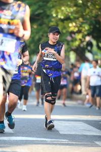 BIB: 2056
                            <button type="button" onclick="openModal(3567151)" class="btn btn-primary btn-sm float-right btn-popup" data-toggle="modal" data-target=".modal-high-quality">
                        <i class="fas fa-shopping-cart"></i> Add to Cart
                    </button>
                                            <button type="button" onclick="isThisMe(3567151, true)" class="btn btn-success btn-sm float-right btn-popup btn-isme hidden" data-toggle="tooltip" data-placement="bottom" title="นี่คือรูปของคุณใช่ไหม คลิกที่นี่เพื่อเอาเข้าอัลบั้ม">
                        <i class="fas fa-plus"></i> Add to album
                    </button>
                    <button type="button" onclick="isThisMe(3567151, false)" class="btn btn-warning btn-sm float-right btn-popup btn-isnotme hidden">
                        <i class="fas fa-ban"></i> Remove from album
                    </button>