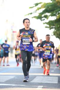 BIB: 2105
                            <button type="button" onclick="openModal(3567437)" class="btn btn-primary btn-sm float-right btn-popup" data-toggle="modal" data-target=".modal-high-quality">
                        <i class="fas fa-shopping-cart"></i> Add to Cart
                    </button>
                                            <button type="button" onclick="isThisMe(3567437, true)" class="btn btn-success btn-sm float-right btn-popup btn-isme hidden" data-toggle="tooltip" data-placement="bottom" title="นี่คือรูปของคุณใช่ไหม คลิกที่นี่เพื่อเอาเข้าอัลบั้ม">
                        <i class="fas fa-plus"></i> Add to album
                    </button>
                    <button type="button" onclick="isThisMe(3567437, false)" class="btn btn-warning btn-sm float-right btn-popup btn-isnotme hidden">
                        <i class="fas fa-ban"></i> Remove from album
                    </button>