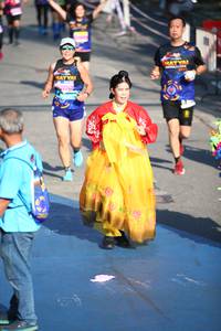 BIB: 
                            <button type="button" onclick="openModal(3560391)" class="btn btn-primary btn-sm float-right btn-popup" data-toggle="modal" data-target=".modal-high-quality">
                        <i class="fas fa-shopping-cart"></i> Add to Cart
                    </button>
                                            <button type="button" onclick="isThisMe(3560391, true)" class="btn btn-success btn-sm float-right btn-popup btn-isme hidden" data-toggle="tooltip" data-placement="bottom" title="นี่คือรูปของคุณใช่ไหม คลิกที่นี่เพื่อเอาเข้าอัลบั้ม">
                        <i class="fas fa-plus"></i> Add to album
                    </button>
                    <button type="button" onclick="isThisMe(3560391, false)" class="btn btn-warning btn-sm float-right btn-popup btn-isnotme hidden">
                        <i class="fas fa-ban"></i> Remove from album
                    </button>