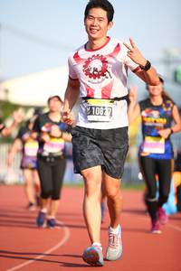 BIB: 
                            <button type="button" onclick="openModal(3565839)" class="btn btn-primary btn-sm float-right btn-popup" data-toggle="modal" data-target=".modal-high-quality">
                        <i class="fas fa-shopping-cart"></i> Add to Cart
                    </button>
                                            <button type="button" onclick="isThisMe(3565839, true)" class="btn btn-success btn-sm float-right btn-popup btn-isme hidden" data-toggle="tooltip" data-placement="bottom" title="นี่คือรูปของคุณใช่ไหม คลิกที่นี่เพื่อเอาเข้าอัลบั้ม">
                        <i class="fas fa-plus"></i> Add to album
                    </button>
                    <button type="button" onclick="isThisMe(3565839, false)" class="btn btn-warning btn-sm float-right btn-popup btn-isnotme hidden">
                        <i class="fas fa-ban"></i> Remove from album
                    </button>