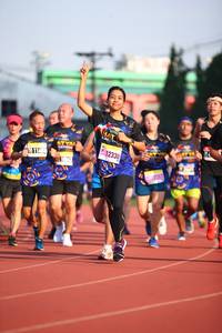 BIB: 12338
                            <button type="button" onclick="openModal(3565648)" class="btn btn-primary btn-sm float-right btn-popup" data-toggle="modal" data-target=".modal-high-quality">
                        <i class="fas fa-shopping-cart"></i> Add to Cart
                    </button>
                                            <button type="button" onclick="isThisMe(3565648, true)" class="btn btn-success btn-sm float-right btn-popup btn-isme hidden" data-toggle="tooltip" data-placement="bottom" title="นี่คือรูปของคุณใช่ไหม คลิกที่นี่เพื่อเอาเข้าอัลบั้ม">
                        <i class="fas fa-plus"></i> Add to album
                    </button>
                    <button type="button" onclick="isThisMe(3565648, false)" class="btn btn-warning btn-sm float-right btn-popup btn-isnotme hidden">
                        <i class="fas fa-ban"></i> Remove from album
                    </button>