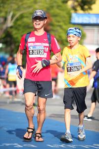 BIB: 201
                            <button type="button" onclick="openModal(3557961)" class="btn btn-primary btn-sm float-right btn-popup" data-toggle="modal" data-target=".modal-high-quality">
                        <i class="fas fa-shopping-cart"></i> Add to Cart
                    </button>
                                            <button type="button" onclick="isThisMe(3557961, true)" class="btn btn-success btn-sm float-right btn-popup btn-isme hidden" data-toggle="tooltip" data-placement="bottom" title="นี่คือรูปของคุณใช่ไหม คลิกที่นี่เพื่อเอาเข้าอัลบั้ม">
                        <i class="fas fa-plus"></i> Add to album
                    </button>
                    <button type="button" onclick="isThisMe(3557961, false)" class="btn btn-warning btn-sm float-right btn-popup btn-isnotme hidden">
                        <i class="fas fa-ban"></i> Remove from album
                    </button>