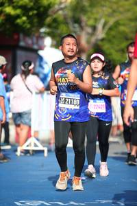 BIB: 201, 21180, 22421
                            <button type="button" onclick="openModal(3558936)" class="btn btn-primary btn-sm float-right btn-popup" data-toggle="modal" data-target=".modal-high-quality">
                        <i class="fas fa-shopping-cart"></i> Add to Cart
                    </button>
                                            <button type="button" onclick="isThisMe(3558936, true)" class="btn btn-success btn-sm float-right btn-popup btn-isme hidden" data-toggle="tooltip" data-placement="bottom" title="นี่คือรูปของคุณใช่ไหม คลิกที่นี่เพื่อเอาเข้าอัลบั้ม">
                        <i class="fas fa-plus"></i> Add to album
                    </button>
                    <button type="button" onclick="isThisMe(3558936, false)" class="btn btn-warning btn-sm float-right btn-popup btn-isnotme hidden">
                        <i class="fas fa-ban"></i> Remove from album
                    </button>