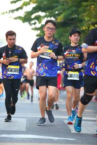 BIB: 105, 11252
                            <button type="button" onclick="openModal(3565582)" class="btn btn-primary btn-sm float-right btn-popup" data-toggle="modal" data-target=".modal-high-quality">
                        <i class="fas fa-shopping-cart"></i> Add to Cart
                    </button>
                                            <button type="button" onclick="isThisMe(3565582, true)" class="btn btn-success btn-sm float-right btn-popup btn-isme hidden" data-toggle="tooltip" data-placement="bottom" title="นี่คือรูปของคุณใช่ไหม คลิกที่นี่เพื่อเอาเข้าอัลบั้ม">
                        <i class="fas fa-plus"></i> Add to album
                    </button>
                    <button type="button" onclick="isThisMe(3565582, false)" class="btn btn-warning btn-sm float-right btn-popup btn-isnotme hidden">
                        <i class="fas fa-ban"></i> Remove from album
                    </button>