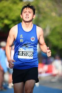 BIB: 421, 385
                            <button type="button" onclick="openModal(3559532)" class="btn btn-primary btn-sm float-right btn-popup" data-toggle="modal" data-target=".modal-high-quality">
                        <i class="fas fa-shopping-cart"></i> Add to Cart
                    </button>
                                            <button type="button" onclick="isThisMe(3559532, true)" class="btn btn-success btn-sm float-right btn-popup btn-isme hidden" data-toggle="tooltip" data-placement="bottom" title="นี่คือรูปของคุณใช่ไหม คลิกที่นี่เพื่อเอาเข้าอัลบั้ม">
                        <i class="fas fa-plus"></i> Add to album
                    </button>
                    <button type="button" onclick="isThisMe(3559532, false)" class="btn btn-warning btn-sm float-right btn-popup btn-isnotme hidden">
                        <i class="fas fa-ban"></i> Remove from album
                    </button>