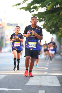 BIB: 201, 11785, 10923
                            <button type="button" onclick="openModal(3565015)" class="btn btn-primary btn-sm float-right btn-popup" data-toggle="modal" data-target=".modal-high-quality">
                        <i class="fas fa-shopping-cart"></i> Add to Cart
                    </button>
                                            <button type="button" onclick="isThisMe(3565015, true)" class="btn btn-success btn-sm float-right btn-popup btn-isme hidden" data-toggle="tooltip" data-placement="bottom" title="นี่คือรูปของคุณใช่ไหม คลิกที่นี่เพื่อเอาเข้าอัลบั้ม">
                        <i class="fas fa-plus"></i> Add to album
                    </button>
                    <button type="button" onclick="isThisMe(3565015, false)" class="btn btn-warning btn-sm float-right btn-popup btn-isnotme hidden">
                        <i class="fas fa-ban"></i> Remove from album
                    </button>