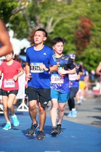 BIB: 22493, 41434
                            <button type="button" onclick="openModal(3558878)" class="btn btn-primary btn-sm float-right btn-popup" data-toggle="modal" data-target=".modal-high-quality">
                        <i class="fas fa-shopping-cart"></i> Add to Cart
                    </button>
                                            <button type="button" onclick="isThisMe(3558878, true)" class="btn btn-success btn-sm float-right btn-popup btn-isme hidden" data-toggle="tooltip" data-placement="bottom" title="นี่คือรูปของคุณใช่ไหม คลิกที่นี่เพื่อเอาเข้าอัลบั้ม">
                        <i class="fas fa-plus"></i> Add to album
                    </button>
                    <button type="button" onclick="isThisMe(3558878, false)" class="btn btn-warning btn-sm float-right btn-popup btn-isnotme hidden">
                        <i class="fas fa-ban"></i> Remove from album
                    </button>