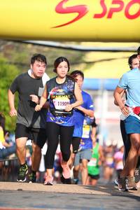 BIB: 11900
                            <button type="button" onclick="openModal(3565925)" class="btn btn-primary btn-sm float-right btn-popup" data-toggle="modal" data-target=".modal-high-quality">
                        <i class="fas fa-shopping-cart"></i> Add to Cart
                    </button>
                                            <button type="button" onclick="isThisMe(3565925, true)" class="btn btn-success btn-sm float-right btn-popup btn-isme hidden" data-toggle="tooltip" data-placement="bottom" title="นี่คือรูปของคุณใช่ไหม คลิกที่นี่เพื่อเอาเข้าอัลบั้ม">
                        <i class="fas fa-plus"></i> Add to album
                    </button>
                    <button type="button" onclick="isThisMe(3565925, false)" class="btn btn-warning btn-sm float-right btn-popup btn-isnotme hidden">
                        <i class="fas fa-ban"></i> Remove from album
                    </button>