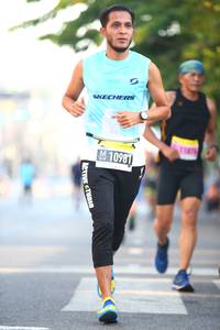 BIB: 1098
                            <button type="button" onclick="openModal(3562810)" class="btn btn-primary btn-sm float-right btn-popup" data-toggle="modal" data-target=".modal-high-quality">
                        <i class="fas fa-shopping-cart"></i> Add to Cart
                    </button>
                                            <button type="button" onclick="isThisMe(3562810, true)" class="btn btn-success btn-sm float-right btn-popup btn-isme hidden" data-toggle="tooltip" data-placement="bottom" title="นี่คือรูปของคุณใช่ไหม คลิกที่นี่เพื่อเอาเข้าอัลบั้ม">
                        <i class="fas fa-plus"></i> Add to album
                    </button>
                    <button type="button" onclick="isThisMe(3562810, false)" class="btn btn-warning btn-sm float-right btn-popup btn-isnotme hidden">
                        <i class="fas fa-ban"></i> Remove from album
                    </button>