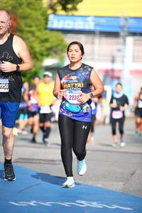 BIB: 950
                            <button type="button" onclick="openModal(3557042)" class="btn btn-primary btn-sm float-right btn-popup" data-toggle="modal" data-target=".modal-high-quality">
                        <i class="fas fa-shopping-cart"></i> Add to Cart
                    </button>
                                            <button type="button" onclick="isThisMe(3557042, true)" class="btn btn-success btn-sm float-right btn-popup btn-isme hidden" data-toggle="tooltip" data-placement="bottom" title="นี่คือรูปของคุณใช่ไหม คลิกที่นี่เพื่อเอาเข้าอัลบั้ม">
                        <i class="fas fa-plus"></i> Add to album
                    </button>
                    <button type="button" onclick="isThisMe(3557042, false)" class="btn btn-warning btn-sm float-right btn-popup btn-isnotme hidden">
                        <i class="fas fa-ban"></i> Remove from album
                    </button>