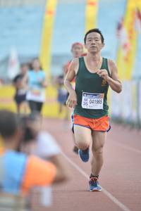 BIB: 04195
                            <button type="button" onclick="openModal(3534261)" class="btn btn-primary btn-sm float-right btn-popup" data-toggle="modal" data-target=".modal-high-quality">
                        <i class="fas fa-shopping-cart"></i> Add to Cart
                    </button>
                                            <button type="button" onclick="isThisMe(3534261, true)" class="btn btn-success btn-sm float-right btn-popup btn-isme hidden" data-toggle="tooltip" data-placement="bottom" title="นี่คือรูปของคุณใช่ไหม คลิกที่นี่เพื่อเอาเข้าอัลบั้ม">
                        <i class="fas fa-plus"></i> Add to album
                    </button>
                    <button type="button" onclick="isThisMe(3534261, false)" class="btn btn-warning btn-sm float-right btn-popup btn-isnotme hidden">
                        <i class="fas fa-ban"></i> Remove from album
                    </button>