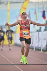 BIB: 10910
                            <button type="button" onclick="openModal(3533997)" class="btn btn-primary btn-sm float-right btn-popup" data-toggle="modal" data-target=".modal-high-quality">
                        <i class="fas fa-shopping-cart"></i> Add to Cart
                    </button>
                                            <button type="button" onclick="isThisMe(3533997, true)" class="btn btn-success btn-sm float-right btn-popup btn-isme hidden" data-toggle="tooltip" data-placement="bottom" title="นี่คือรูปของคุณใช่ไหม คลิกที่นี่เพื่อเอาเข้าอัลบั้ม">
                        <i class="fas fa-plus"></i> Add to album
                    </button>
                    <button type="button" onclick="isThisMe(3533997, false)" class="btn btn-warning btn-sm float-right btn-popup btn-isnotme hidden">
                        <i class="fas fa-ban"></i> Remove from album
                    </button>