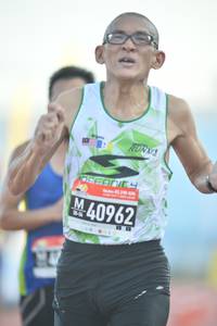 BIB: 40962
                            <button type="button" onclick="openModal(3534844)" class="btn btn-primary btn-sm float-right btn-popup" data-toggle="modal" data-target=".modal-high-quality">
                        <i class="fas fa-shopping-cart"></i> Add to Cart
                    </button>
                                            <button type="button" onclick="isThisMe(3534844, true)" class="btn btn-success btn-sm float-right btn-popup btn-isme hidden" data-toggle="tooltip" data-placement="bottom" title="นี่คือรูปของคุณใช่ไหม คลิกที่นี่เพื่อเอาเข้าอัลบั้ม">
                        <i class="fas fa-plus"></i> Add to album
                    </button>
                    <button type="button" onclick="isThisMe(3534844, false)" class="btn btn-warning btn-sm float-right btn-popup btn-isnotme hidden">
                        <i class="fas fa-ban"></i> Remove from album
                    </button>