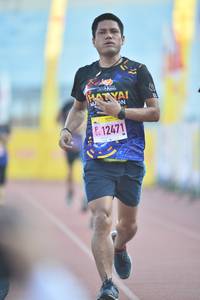 BIB: 12471
                            <button type="button" onclick="openModal(3535331)" class="btn btn-primary btn-sm float-right btn-popup" data-toggle="modal" data-target=".modal-high-quality">
                        <i class="fas fa-shopping-cart"></i> Add to Cart
                    </button>
                                            <button type="button" onclick="isThisMe(3535331, true)" class="btn btn-success btn-sm float-right btn-popup btn-isme hidden" data-toggle="tooltip" data-placement="bottom" title="นี่คือรูปของคุณใช่ไหม คลิกที่นี่เพื่อเอาเข้าอัลบั้ม">
                        <i class="fas fa-plus"></i> Add to album
                    </button>
                    <button type="button" onclick="isThisMe(3535331, false)" class="btn btn-warning btn-sm float-right btn-popup btn-isnotme hidden">
                        <i class="fas fa-ban"></i> Remove from album
                    </button>