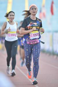 BIB: 11512, 12573
                            <button type="button" onclick="openModal(3535829)" class="btn btn-primary btn-sm float-right btn-popup" data-toggle="modal" data-target=".modal-high-quality">
                        <i class="fas fa-shopping-cart"></i> Add to Cart
                    </button>
                                            <button type="button" onclick="isThisMe(3535829, true)" class="btn btn-success btn-sm float-right btn-popup btn-isme hidden" data-toggle="tooltip" data-placement="bottom" title="นี่คือรูปของคุณใช่ไหม คลิกที่นี่เพื่อเอาเข้าอัลบั้ม">
                        <i class="fas fa-plus"></i> Add to album
                    </button>
                    <button type="button" onclick="isThisMe(3535829, false)" class="btn btn-warning btn-sm float-right btn-popup btn-isnotme hidden">
                        <i class="fas fa-ban"></i> Remove from album
                    </button>