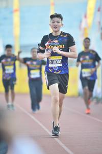 BIB: 10301
                            <button type="button" onclick="openModal(3535541)" class="btn btn-primary btn-sm float-right btn-popup" data-toggle="modal" data-target=".modal-high-quality">
                        <i class="fas fa-shopping-cart"></i> Add to Cart
                    </button>
                                            <button type="button" onclick="isThisMe(3535541, true)" class="btn btn-success btn-sm float-right btn-popup btn-isme hidden" data-toggle="tooltip" data-placement="bottom" title="นี่คือรูปของคุณใช่ไหม คลิกที่นี่เพื่อเอาเข้าอัลบั้ม">
                        <i class="fas fa-plus"></i> Add to album
                    </button>
                    <button type="button" onclick="isThisMe(3535541, false)" class="btn btn-warning btn-sm float-right btn-popup btn-isnotme hidden">
                        <i class="fas fa-ban"></i> Remove from album
                    </button>