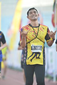 BIB: 10836
                            <button type="button" onclick="openModal(3535882)" class="btn btn-primary btn-sm float-right btn-popup" data-toggle="modal" data-target=".modal-high-quality">
                        <i class="fas fa-shopping-cart"></i> Add to Cart
                    </button>
                                            <button type="button" onclick="isThisMe(3535882, true)" class="btn btn-success btn-sm float-right btn-popup btn-isme hidden" data-toggle="tooltip" data-placement="bottom" title="นี่คือรูปของคุณใช่ไหม คลิกที่นี่เพื่อเอาเข้าอัลบั้ม">
                        <i class="fas fa-plus"></i> Add to album
                    </button>
                    <button type="button" onclick="isThisMe(3535882, false)" class="btn btn-warning btn-sm float-right btn-popup btn-isnotme hidden">
                        <i class="fas fa-ban"></i> Remove from album
                    </button>