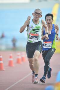 BIB: 40962, 40410
                            <button type="button" onclick="openModal(3534842)" class="btn btn-primary btn-sm float-right btn-popup" data-toggle="modal" data-target=".modal-high-quality">
                        <i class="fas fa-shopping-cart"></i> Add to Cart
                    </button>
                                            <button type="button" onclick="isThisMe(3534842, true)" class="btn btn-success btn-sm float-right btn-popup btn-isme hidden" data-toggle="tooltip" data-placement="bottom" title="นี่คือรูปของคุณใช่ไหม คลิกที่นี่เพื่อเอาเข้าอัลบั้ม">
                        <i class="fas fa-plus"></i> Add to album
                    </button>
                    <button type="button" onclick="isThisMe(3534842, false)" class="btn btn-warning btn-sm float-right btn-popup btn-isnotme hidden">
                        <i class="fas fa-ban"></i> Remove from album
                    </button>