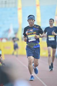 BIB: 10002
                            <button type="button" onclick="openModal(3535610)" class="btn btn-primary btn-sm float-right btn-popup" data-toggle="modal" data-target=".modal-high-quality">
                        <i class="fas fa-shopping-cart"></i> Add to Cart
                    </button>
                                            <button type="button" onclick="isThisMe(3535610, true)" class="btn btn-success btn-sm float-right btn-popup btn-isme hidden" data-toggle="tooltip" data-placement="bottom" title="นี่คือรูปของคุณใช่ไหม คลิกที่นี่เพื่อเอาเข้าอัลบั้ม">
                        <i class="fas fa-plus"></i> Add to album
                    </button>
                    <button type="button" onclick="isThisMe(3535610, false)" class="btn btn-warning btn-sm float-right btn-popup btn-isnotme hidden">
                        <i class="fas fa-ban"></i> Remove from album
                    </button>