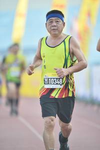 BIB: 10348
                            <button type="button" onclick="openModal(3535685)" class="btn btn-primary btn-sm float-right btn-popup" data-toggle="modal" data-target=".modal-high-quality">
                        <i class="fas fa-shopping-cart"></i> Add to Cart
                    </button>
                                            <button type="button" onclick="isThisMe(3535685, true)" class="btn btn-success btn-sm float-right btn-popup btn-isme hidden" data-toggle="tooltip" data-placement="bottom" title="นี่คือรูปของคุณใช่ไหม คลิกที่นี่เพื่อเอาเข้าอัลบั้ม">
                        <i class="fas fa-plus"></i> Add to album
                    </button>
                    <button type="button" onclick="isThisMe(3535685, false)" class="btn btn-warning btn-sm float-right btn-popup btn-isnotme hidden">
                        <i class="fas fa-ban"></i> Remove from album
                    </button>