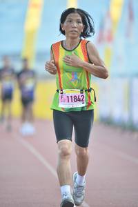 BIB: 11842
                            <button type="button" onclick="openModal(3535251)" class="btn btn-primary btn-sm float-right btn-popup" data-toggle="modal" data-target=".modal-high-quality">
                        <i class="fas fa-shopping-cart"></i> Add to Cart
                    </button>
                                            <button type="button" onclick="isThisMe(3535251, true)" class="btn btn-success btn-sm float-right btn-popup btn-isme hidden" data-toggle="tooltip" data-placement="bottom" title="นี่คือรูปของคุณใช่ไหม คลิกที่นี่เพื่อเอาเข้าอัลบั้ม">
                        <i class="fas fa-plus"></i> Add to album
                    </button>
                    <button type="button" onclick="isThisMe(3535251, false)" class="btn btn-warning btn-sm float-right btn-popup btn-isnotme hidden">
                        <i class="fas fa-ban"></i> Remove from album
                    </button>