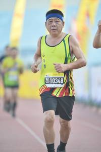 BIB: 10348
                            <button type="button" onclick="openModal(3535684)" class="btn btn-primary btn-sm float-right btn-popup" data-toggle="modal" data-target=".modal-high-quality">
                        <i class="fas fa-shopping-cart"></i> Add to Cart
                    </button>
                                            <button type="button" onclick="isThisMe(3535684, true)" class="btn btn-success btn-sm float-right btn-popup btn-isme hidden" data-toggle="tooltip" data-placement="bottom" title="นี่คือรูปของคุณใช่ไหม คลิกที่นี่เพื่อเอาเข้าอัลบั้ม">
                        <i class="fas fa-plus"></i> Add to album
                    </button>
                    <button type="button" onclick="isThisMe(3535684, false)" class="btn btn-warning btn-sm float-right btn-popup btn-isnotme hidden">
                        <i class="fas fa-ban"></i> Remove from album
                    </button>