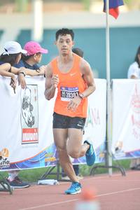 BIB: 2038
                            <button type="button" onclick="openModal(3535916)" class="btn btn-primary btn-sm float-right btn-popup" data-toggle="modal" data-target=".modal-high-quality">
                        <i class="fas fa-shopping-cart"></i> Add to Cart
                    </button>
                                            <button type="button" onclick="isThisMe(3535916, true)" class="btn btn-success btn-sm float-right btn-popup btn-isme hidden" data-toggle="tooltip" data-placement="bottom" title="นี่คือรูปของคุณใช่ไหม คลิกที่นี่เพื่อเอาเข้าอัลบั้ม">
                        <i class="fas fa-plus"></i> Add to album
                    </button>
                    <button type="button" onclick="isThisMe(3535916, false)" class="btn btn-warning btn-sm float-right btn-popup btn-isnotme hidden">
                        <i class="fas fa-ban"></i> Remove from album
                    </button>