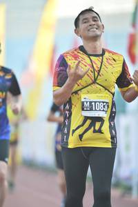 BIB: 10836
                            <button type="button" onclick="openModal(3535883)" class="btn btn-primary btn-sm float-right btn-popup" data-toggle="modal" data-target=".modal-high-quality">
                        <i class="fas fa-shopping-cart"></i> Add to Cart
                    </button>
                                            <button type="button" onclick="isThisMe(3535883, true)" class="btn btn-success btn-sm float-right btn-popup btn-isme hidden" data-toggle="tooltip" data-placement="bottom" title="นี่คือรูปของคุณใช่ไหม คลิกที่นี่เพื่อเอาเข้าอัลบั้ม">
                        <i class="fas fa-plus"></i> Add to album
                    </button>
                    <button type="button" onclick="isThisMe(3535883, false)" class="btn btn-warning btn-sm float-right btn-popup btn-isnotme hidden">
                        <i class="fas fa-ban"></i> Remove from album
                    </button>