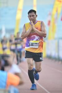 BIB: 10445
                            <button type="button" onclick="openModal(3535149)" class="btn btn-primary btn-sm float-right btn-popup" data-toggle="modal" data-target=".modal-high-quality">
                        <i class="fas fa-shopping-cart"></i> Add to Cart
                    </button>
                                            <button type="button" onclick="isThisMe(3535149, true)" class="btn btn-success btn-sm float-right btn-popup btn-isme hidden" data-toggle="tooltip" data-placement="bottom" title="นี่คือรูปของคุณใช่ไหม คลิกที่นี่เพื่อเอาเข้าอัลบั้ม">
                        <i class="fas fa-plus"></i> Add to album
                    </button>
                    <button type="button" onclick="isThisMe(3535149, false)" class="btn btn-warning btn-sm float-right btn-popup btn-isnotme hidden">
                        <i class="fas fa-ban"></i> Remove from album
                    </button>