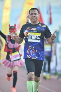 BIB: 10894
                            <button type="button" onclick="openModal(3535435)" class="btn btn-primary btn-sm float-right btn-popup" data-toggle="modal" data-target=".modal-high-quality">
                        <i class="fas fa-shopping-cart"></i> Add to Cart
                    </button>
                                            <button type="button" onclick="isThisMe(3535435, true)" class="btn btn-success btn-sm float-right btn-popup btn-isme hidden" data-toggle="tooltip" data-placement="bottom" title="นี่คือรูปของคุณใช่ไหม คลิกที่นี่เพื่อเอาเข้าอัลบั้ม">
                        <i class="fas fa-plus"></i> Add to album
                    </button>
                    <button type="button" onclick="isThisMe(3535435, false)" class="btn btn-warning btn-sm float-right btn-popup btn-isnotme hidden">
                        <i class="fas fa-ban"></i> Remove from album
                    </button>