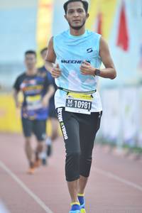 BIB: 10981
                            <button type="button" onclick="openModal(3535464)" class="btn btn-primary btn-sm float-right btn-popup" data-toggle="modal" data-target=".modal-high-quality">
                        <i class="fas fa-shopping-cart"></i> Add to Cart
                    </button>
                                            <button type="button" onclick="isThisMe(3535464, true)" class="btn btn-success btn-sm float-right btn-popup btn-isme hidden" data-toggle="tooltip" data-placement="bottom" title="นี่คือรูปของคุณใช่ไหม คลิกที่นี่เพื่อเอาเข้าอัลบั้ม">
                        <i class="fas fa-plus"></i> Add to album
                    </button>
                    <button type="button" onclick="isThisMe(3535464, false)" class="btn btn-warning btn-sm float-right btn-popup btn-isnotme hidden">
                        <i class="fas fa-ban"></i> Remove from album
                    </button>