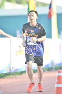 BIB: 2100
                            <button type="button" onclick="openModal(3537561)" class="btn btn-primary btn-sm float-right btn-popup" data-toggle="modal" data-target=".modal-high-quality">
                        <i class="fas fa-shopping-cart"></i> Add to Cart
                    </button>
                                            <button type="button" onclick="isThisMe(3537561, true)" class="btn btn-success btn-sm float-right btn-popup btn-isme hidden" data-toggle="tooltip" data-placement="bottom" title="นี่คือรูปของคุณใช่ไหม คลิกที่นี่เพื่อเอาเข้าอัลบั้ม">
                        <i class="fas fa-plus"></i> Add to album
                    </button>
                    <button type="button" onclick="isThisMe(3537561, false)" class="btn btn-warning btn-sm float-right btn-popup btn-isnotme hidden">
                        <i class="fas fa-ban"></i> Remove from album
                    </button>