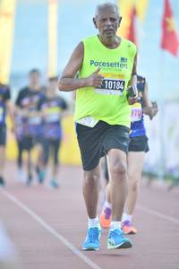 BIB: 10184, 970
                            <button type="button" onclick="openModal(3537461)" class="btn btn-primary btn-sm float-right btn-popup" data-toggle="modal" data-target=".modal-high-quality">
                        <i class="fas fa-shopping-cart"></i> Add to Cart
                    </button>
                                            <button type="button" onclick="isThisMe(3537461, true)" class="btn btn-success btn-sm float-right btn-popup btn-isme hidden" data-toggle="tooltip" data-placement="bottom" title="นี่คือรูปของคุณใช่ไหม คลิกที่นี่เพื่อเอาเข้าอัลบั้ม">
                        <i class="fas fa-plus"></i> Add to album
                    </button>
                    <button type="button" onclick="isThisMe(3537461, false)" class="btn btn-warning btn-sm float-right btn-popup btn-isnotme hidden">
                        <i class="fas fa-ban"></i> Remove from album
                    </button>