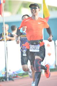 BIB: 21312
                            <button type="button" onclick="openModal(3537382)" class="btn btn-primary btn-sm float-right btn-popup" data-toggle="modal" data-target=".modal-high-quality">
                        <i class="fas fa-shopping-cart"></i> Add to Cart
                    </button>
                                            <button type="button" onclick="isThisMe(3537382, true)" class="btn btn-success btn-sm float-right btn-popup btn-isme hidden" data-toggle="tooltip" data-placement="bottom" title="นี่คือรูปของคุณใช่ไหม คลิกที่นี่เพื่อเอาเข้าอัลบั้ม">
                        <i class="fas fa-plus"></i> Add to album
                    </button>
                    <button type="button" onclick="isThisMe(3537382, false)" class="btn btn-warning btn-sm float-right btn-popup btn-isnotme hidden">
                        <i class="fas fa-ban"></i> Remove from album
                    </button>