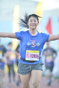 BIB: 12824
                            <button type="button" onclick="openModal(3537551)" class="btn btn-primary btn-sm float-right btn-popup" data-toggle="modal" data-target=".modal-high-quality">
                        <i class="fas fa-shopping-cart"></i> Add to Cart
                    </button>
                                            <button type="button" onclick="isThisMe(3537551, true)" class="btn btn-success btn-sm float-right btn-popup btn-isme hidden" data-toggle="tooltip" data-placement="bottom" title="นี่คือรูปของคุณใช่ไหม คลิกที่นี่เพื่อเอาเข้าอัลบั้ม">
                        <i class="fas fa-plus"></i> Add to album
                    </button>
                    <button type="button" onclick="isThisMe(3537551, false)" class="btn btn-warning btn-sm float-right btn-popup btn-isnotme hidden">
                        <i class="fas fa-ban"></i> Remove from album
                    </button>