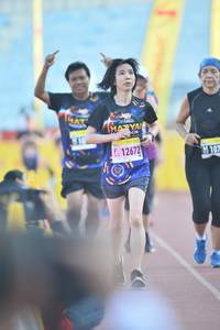 BIB: 12672, 107
                            <button type="button" onclick="openModal(3536975)" class="btn btn-primary btn-sm float-right btn-popup" data-toggle="modal" data-target=".modal-high-quality">
                        <i class="fas fa-shopping-cart"></i> Add to Cart
                    </button>
                                            <button type="button" onclick="isThisMe(3536975, true)" class="btn btn-success btn-sm float-right btn-popup btn-isme hidden" data-toggle="tooltip" data-placement="bottom" title="นี่คือรูปของคุณใช่ไหม คลิกที่นี่เพื่อเอาเข้าอัลบั้ม">
                        <i class="fas fa-plus"></i> Add to album
                    </button>
                    <button type="button" onclick="isThisMe(3536975, false)" class="btn btn-warning btn-sm float-right btn-popup btn-isnotme hidden">
                        <i class="fas fa-ban"></i> Remove from album
                    </button>